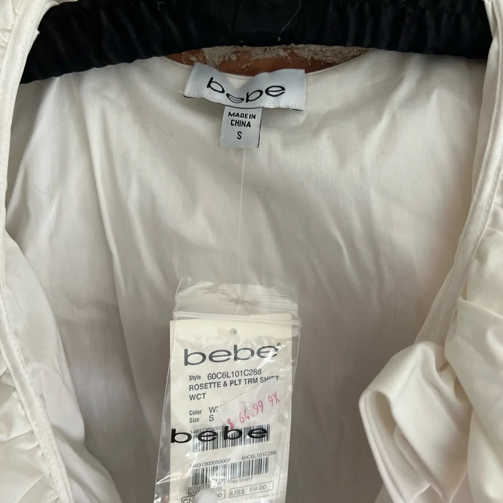 Bebe Ruffle button blouse - Picture 3 of 3